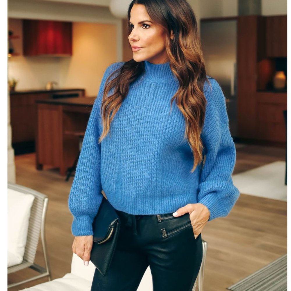 ANGELA Ribbed Mock Neck Sweater - Picture 3 of 8